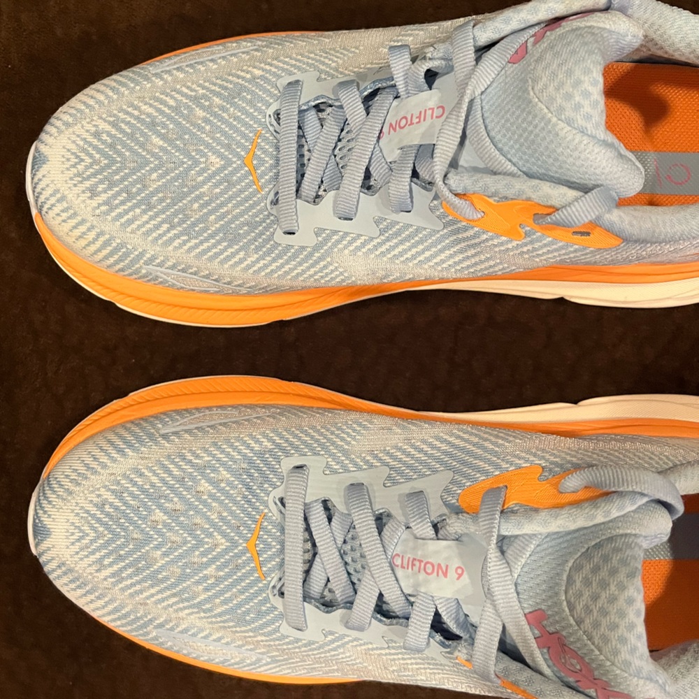 ⚠️SOLD⚠️ Hoka One One Clifton 9 - Women’s Size 9 - Picture 2 of 9